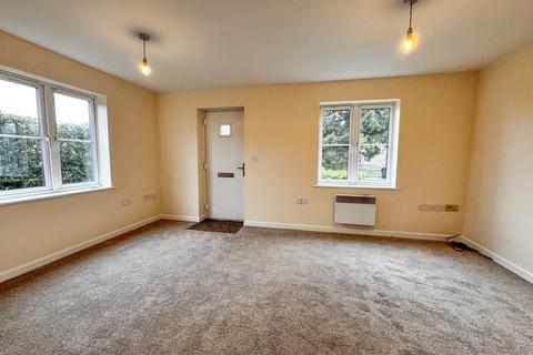 2 bedroom semi-detached house to rent, New Cheveley Road, Newmarket