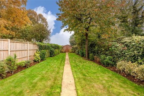 3 bedroom semi-detached house for sale, Manor Road, Toddington, Bedfordshire, LU5