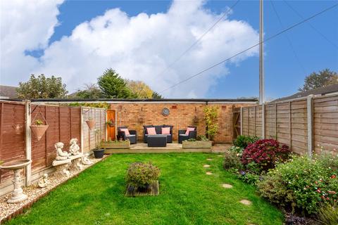 3 bedroom terraced house for sale, Dunstable Road, Toddington, Bedfordshire, LU5