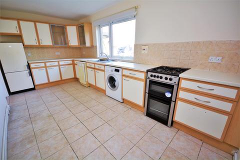 2 bedroom flat to rent, Sheldrick Close, Colliers Wood SW19