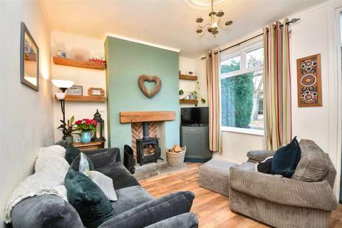 3 bedroom terraced house for sale, Woodlands Grove, Stanningley, Pudsey, West Yorkshire