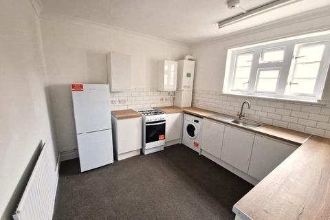 2 bedroom flat to rent, Polygon Road, London NW1