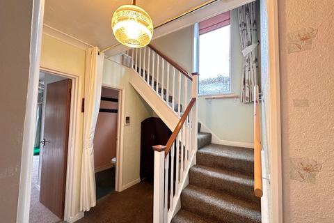 4 bedroom detached house for sale, Mayland Avenue, Canvey Island