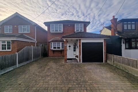 4 bedroom detached house for sale, Mayland Avenue, Canvey Island