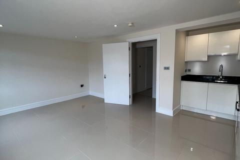 2 bedroom flat to rent, Watford Way, London