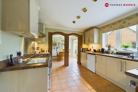 4 bedroom detached house for sale, The Paddocks, Huntingdon PE28