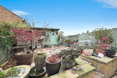 58 Taunton Close, Bexleyheath, DA7 6NN
