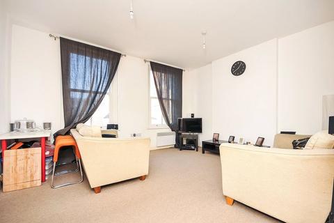 2 bedroom flat to rent, Widmore Road, Bromley BR1