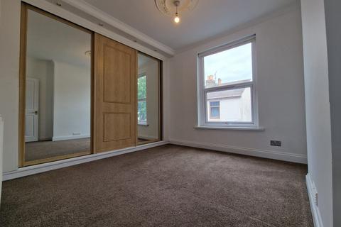 2 bedroom terraced house to rent, Glencoe Road, Portsmouth PO1