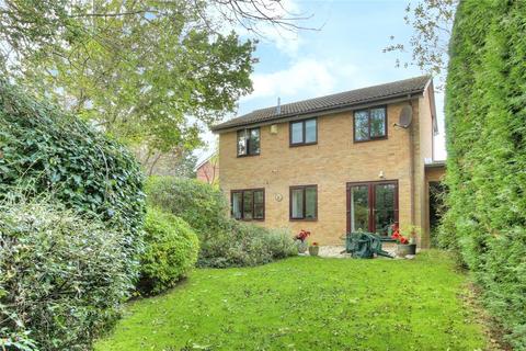 4 bedroom detached house for sale, Thirlmere Close, Surrey TW20