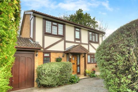 4 bedroom detached house for sale, Thirlmere Close, Surrey TW20