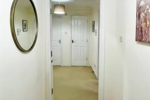 2 bedroom flat to rent, Newlands Road, Highland PH22