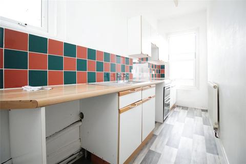 2 bedroom flat to rent, Alhambra Road, Hampshire PO4