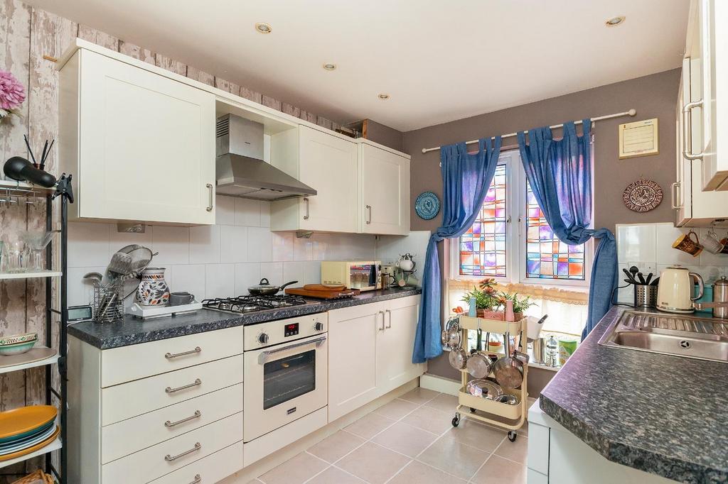 8 B8 SHD - Kitchen Diner F.jpg