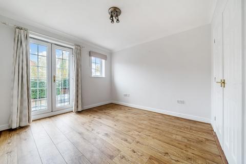 2 bedroom apartment to rent, St. Leonards Road, Windsor, SL4