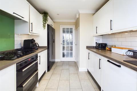 22 Curlew Road, Abbeydale, Gloucester, GL4 4TB
