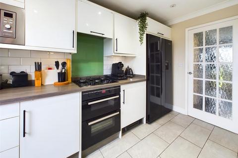 22 Curlew Road, Abbeydale, Gloucester, GL4 4TB