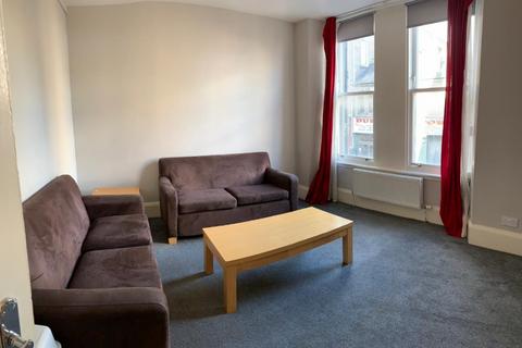 4 bedroom flat to rent, St Andrew's Street, City Centre DD1
