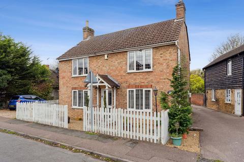 3 bedroom detached house for sale, Church Road, Bedford MK45