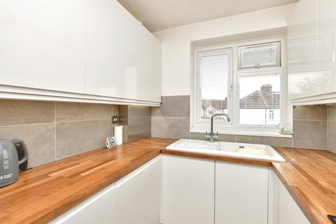 3 bedroom maisonette for sale, Howard Road, London