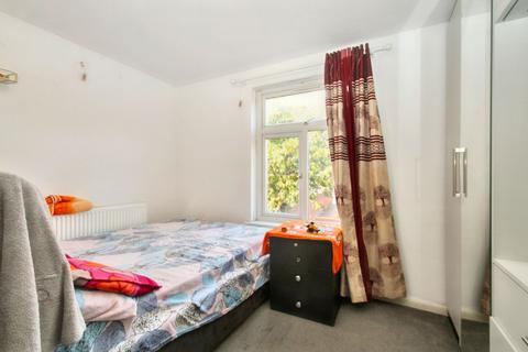 127 Whitehall Road, Uxbridge, UB8 2DS