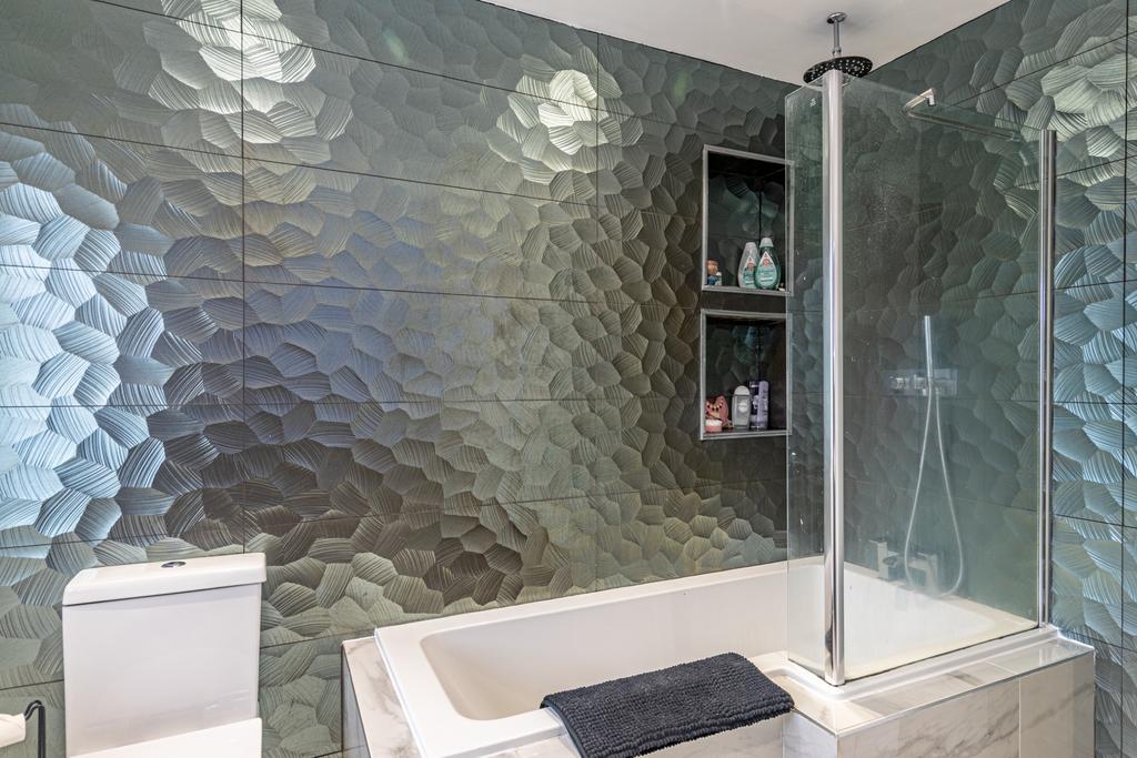 Bathroom2