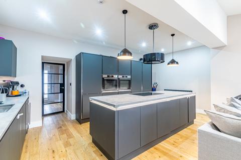 38 Knightsway, Leeds, LS15 7BW