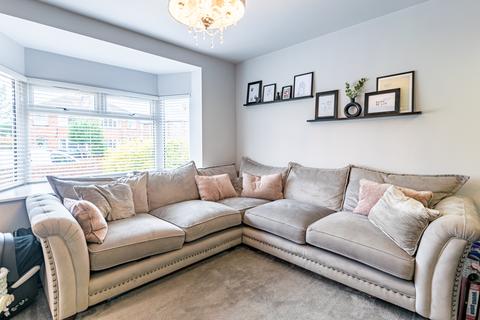 38 Knightsway, Leeds, LS15 7BW