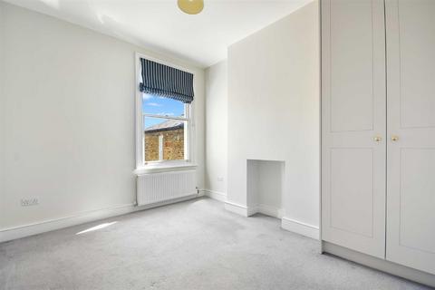 2 bedroom flat to rent, Leighton Gardens, Kensal Rise