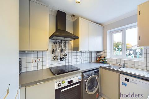 2 bedroom terraced house for sale, Springfields Close, Chertsey, Surrey, KT16