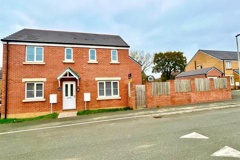 3 bedroom detached house for sale, Maes Y Glo, Bynea, Llanelli