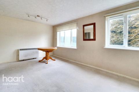 1 bedroom flat for sale, Churchill Close, Dartford