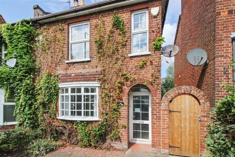 4 bedroom house to rent, Sturry Road, Canterbury