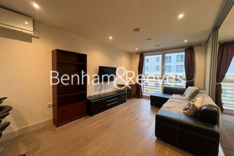 Studio to rent, Townmead Road,  Imperial Wharf SW6