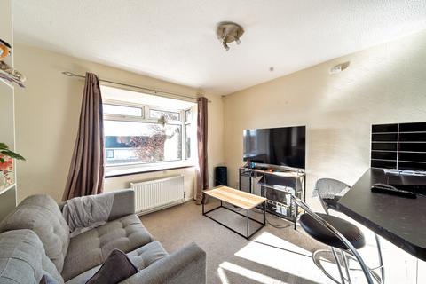 1 bedroom flat for sale, Belle Vue Court, Leeds, LS3