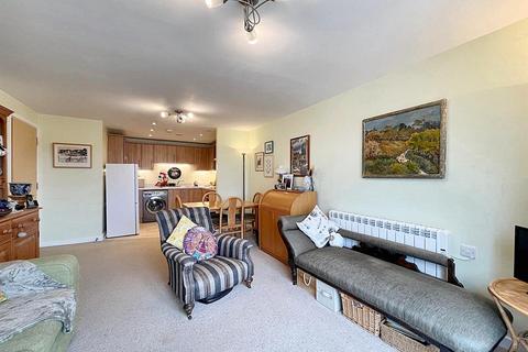 2 bedroom flat for sale, Susans Road, Eastbourne