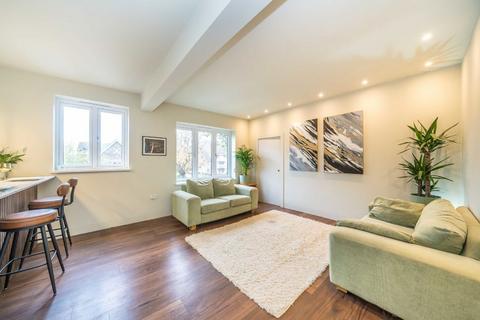 2 bedroom flat for sale, Walpole Road, Surbiton KT6