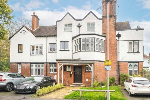 2 bedroom flat for sale, Walpole Road, Surbiton KT6