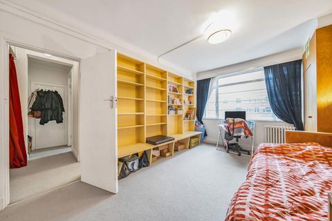 Studio for sale, Balham High Road, Balham