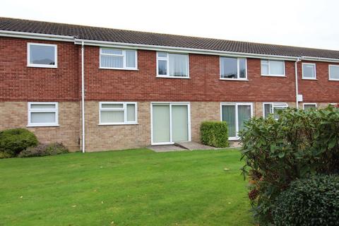 1 bedroom flat for sale, Waterford Road, Highcliffe, Christchurch