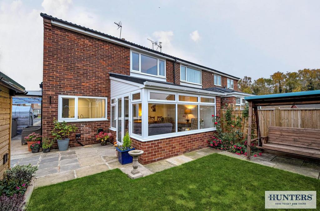 Thatch Close Garden.jpg