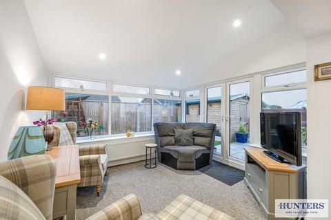 15 Thatch Close, Selby, YO8 9DB