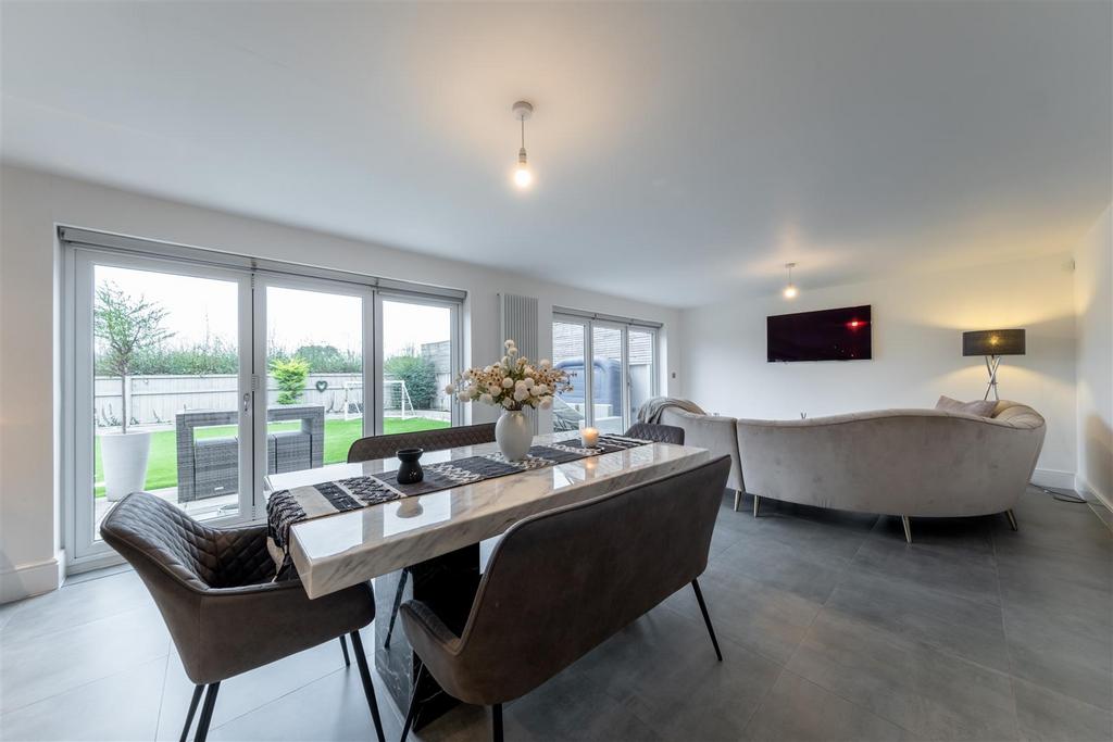 4 Moorings Close-010.jpg