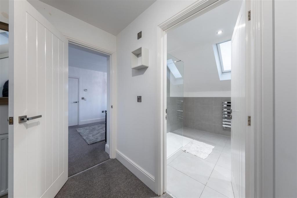 4 Moorings Close-027.jpg