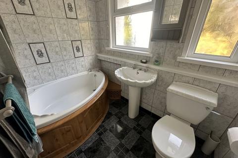 Is Yr Ogof Brecon Road, Penycae, Swansea, SA9 1GJ