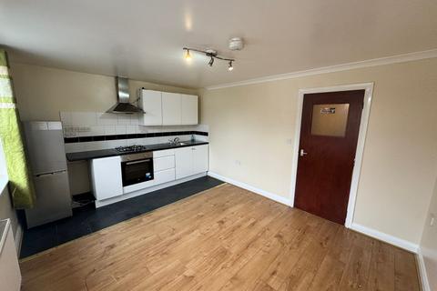 2 bedroom flat to rent, Rectory Grove, Croydon CR0