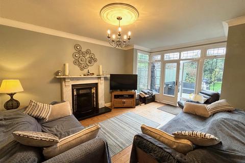 5 bedroom detached house to rent, Warwick Road, Solihull