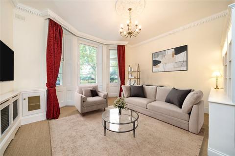 3 bedroom apartment to rent, St Georges Square, London SW1V