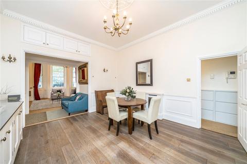 3 bedroom apartment to rent, St Georges Square, London SW1V