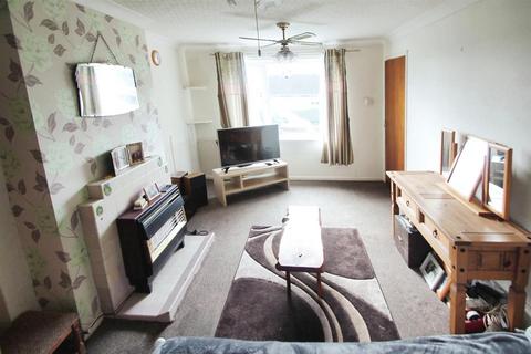 2 bedroom end of terrace house for sale, Housman Crescent, Ludlow